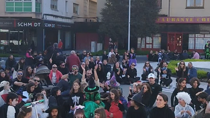 Protesta contra los recortes en educación en Perillo