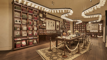 Así es por dentro la tienda pop up navideña de Zara en A Coruña