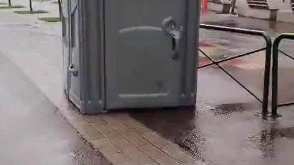 Urinario en Los Rosales
