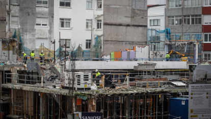 Así avanza la demolición del mercado de Santa Lucía