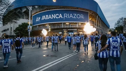 La canción de Paco Lodeiro y la Liga de los Cantantes Extraordinarios para celebrar el ascenso del Dépor