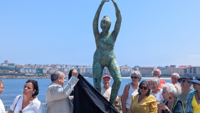 Descubrimiento estatua Valentina