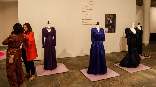 Una muestra reúne en la sala municipal de exposiciones de Palexco medio centenar de trajes de alta costura y ‘pret a porter’ de (2)