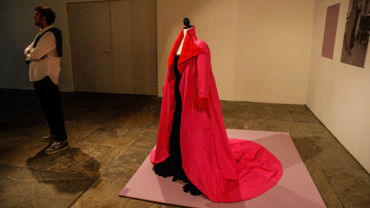 Una muestra reúne en la sala municipal de exposiciones de Palexco medio centenar de trajes de alta costura y ‘pret a porter’ de (17)