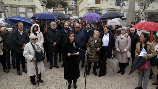 Los coruñeses visitan los cementerios en el Día de Todos los Santos @Quintana (13)