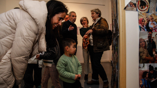 Exposición de trabajos escolares sobre el 25N (2)