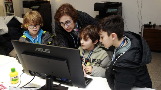 Los alumnos de 4ºB del CEIP Emilia Pardo Bazán visitamos El Ideal Gallego (15)