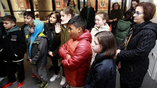 Los alumnos de 4ºB del CEIP Emilia Pardo Bazán visitamos El Ideal Gallego (2)