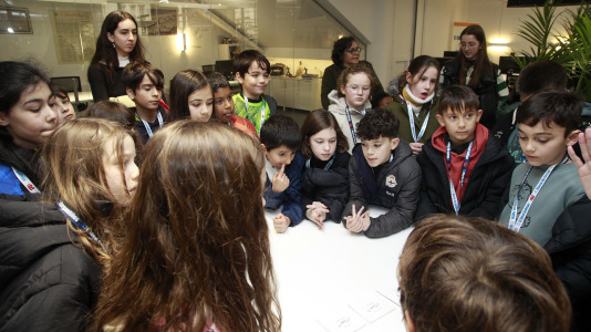 Los alumnos de 4ºB del CEIP Emilia Pardo Bazán visitamos El Ideal Gallego (7)