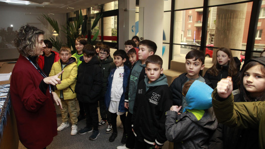 Los alumnos de 4ºB del CEIP Emilia Pardo Bazán visitamos El Ideal Gallego (1)