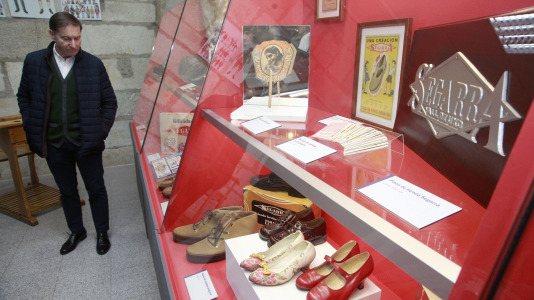 El museo militar exhibe la muestra “Marcando el paso. El calzado militar Segarra” (7)