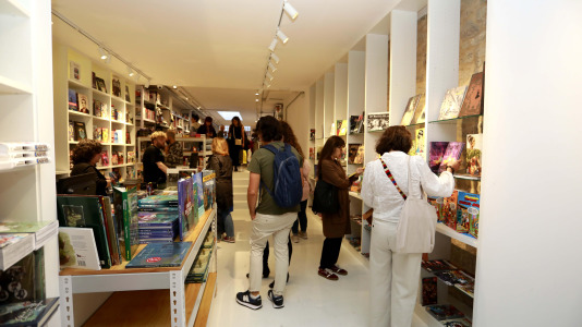 Nueva tienda de Alita Cómics en Panaderas (9)