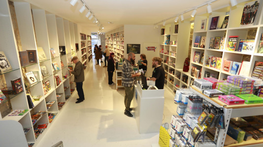 Nueva tienda de Alita Cómics en Panaderas (4)