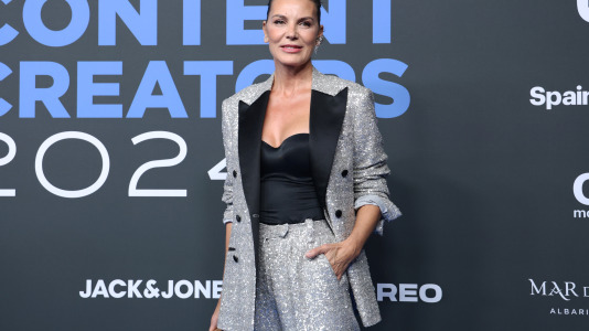 La alfombra azul de los Forbes Best Content Creators 2024 (43)