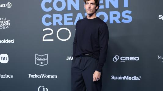 La alfombra azul de los Forbes Best Content Creators 2024 (36)