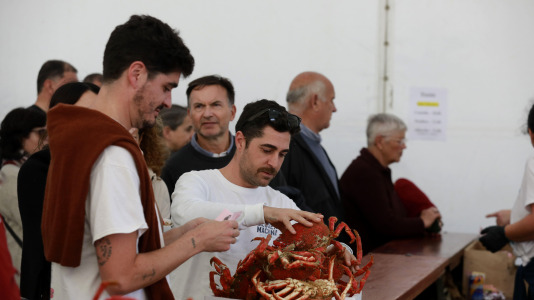 Cada Noviembre se celebra en el Puerto de Lorbé la Fiesta de la Centolla (41)