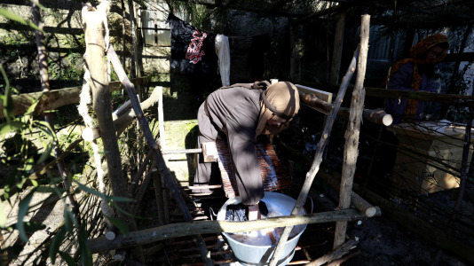 Bribes vuelve a mostrar la unión de sus vecions en un multitudinario Belén viviente (32)