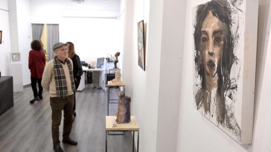 Arga inaugura una exposición colectiva (1)