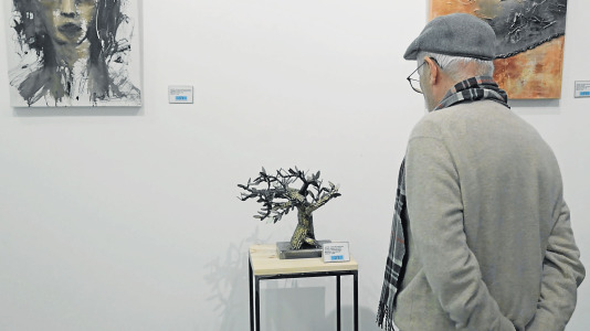 Arga inaugura una exposición colectiva de d’Artsgrup en su sede de la calle Costa Rica