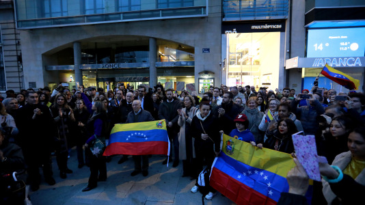 Movilización en A Coruña por la situación en Venezuela @Patricia G. Fraga (21)