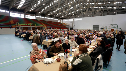 Los asistentes a la Xuntanza do Maior en Sigrás disfrutaron de una jornada festiva (12)