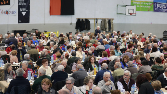 Los asistentes a la Xuntanza do Maior en Sigrás disfrutaron de una jornada festiva (7)