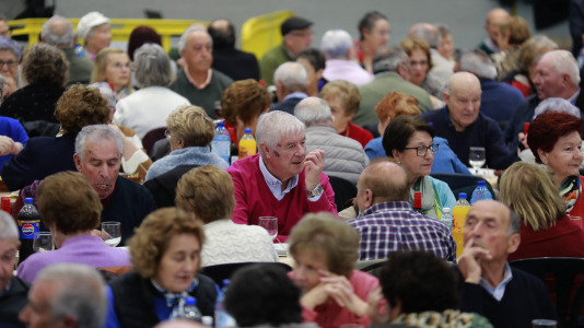 Los asistentes a la Xuntanza do Maior en Sigrás disfrutaron de una jornada festiva (2)
