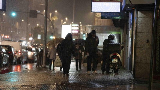 Lluvia y viento por el temporal Éowyn en A Coruña @ Carlota Blanco (12)