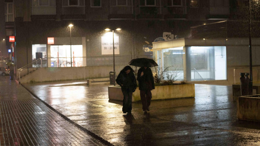 Lluvia y viento por el temporal Éowyn en A Coruña @ Carlota Blanco (10)