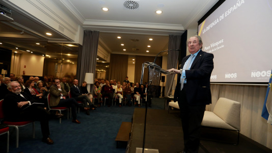 Presentación en A Coruña de la Fundación NEOS, un proyecto de Jaime Mayor Oreja (31)