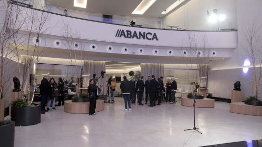 Así es por dentro el cine Avenida reformado por Abanca para convertirse en su Espacio Avenida en A Coruña @ Quintana (6)