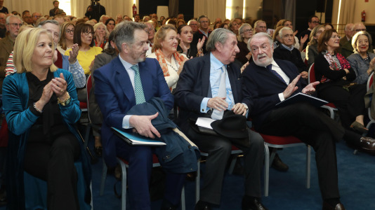 Presentación en A Coruña de la Fundación NEOS, un proyecto de Jaime Mayor Oreja (41)