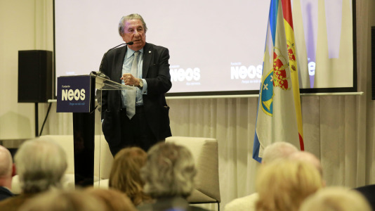 Presentación en A Coruña de la Fundación NEOS, un proyecto de Jaime Mayor Oreja (38)