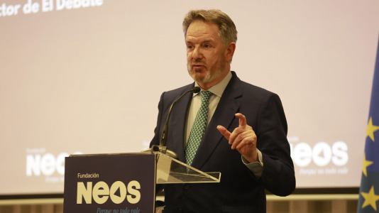 Presentación en A Coruña de la Fundación NEOS, un proyecto de Jaime Mayor Oreja (28)