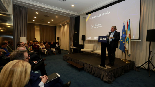 Presentación en A Coruña de la Fundación NEOS, un proyecto de Jaime Mayor Oreja (16)