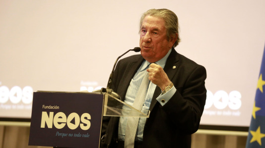 Presentación en A Coruña de la Fundación NEOS, un proyecto de Jaime Mayor Oreja (34)