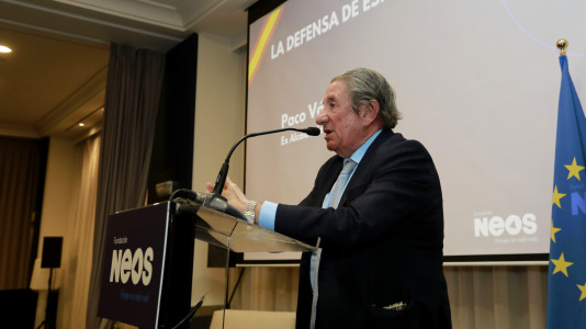 Presentación en A Coruña de la Fundación NEOS, un proyecto de Jaime Mayor Oreja (12)