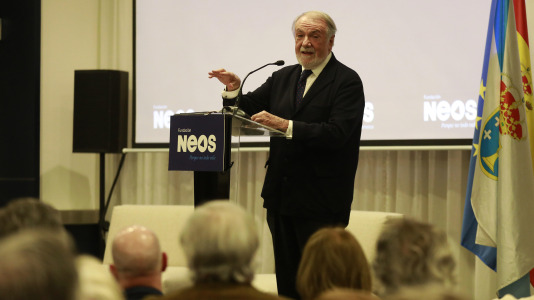 Presentación en A Coruña de la Fundación NEOS, un proyecto de Jaime Mayor Oreja (4)