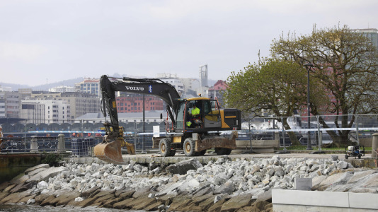 Inicio de obras de la plataforma flotante de la zona del Parrote (82)