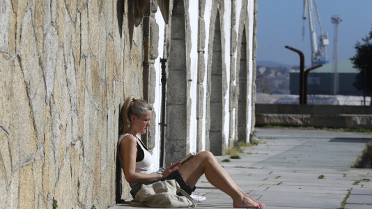 Los coruñeses disfrutan de un soleado último día de marzo Patricia G Fraga (3)