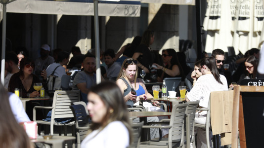 Los coruñeses disfrutan de un soleado último día de marzo Patricia G Fraga (11)