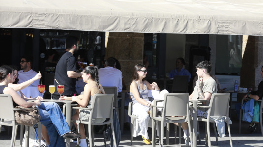 Los coruñeses disfrutan de un soleado último día de marzo Patricia G Fraga (13)