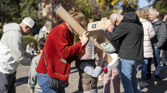 Eclipse casa ciencias (18) 12461172