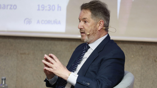 Bieito Rubido protagoniza una charla de ‘Otras voces, más Coruña’ (17)