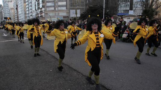 Desfile de comparsas 2025 en A Coruna (8)