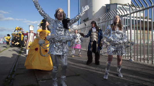 Desfile de comparsas 2025 en A Coruna (73)
