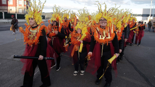 Desfile de comparsas 2025 en A Coruna (40)