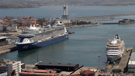 Los muelles coruñeses acogieron una escala múltiple en la que cinco cruceros (33)