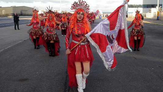Desfile de comparsas 2025 en A Coruna (41)