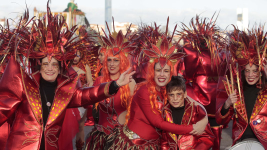 Desfile de comparsas 2025 en A Coruna (3)